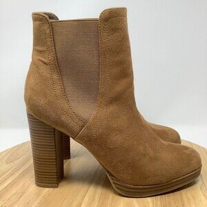 Wild Diva Brown Faux Suede Block Heel Ankle Boots Women's 7.5